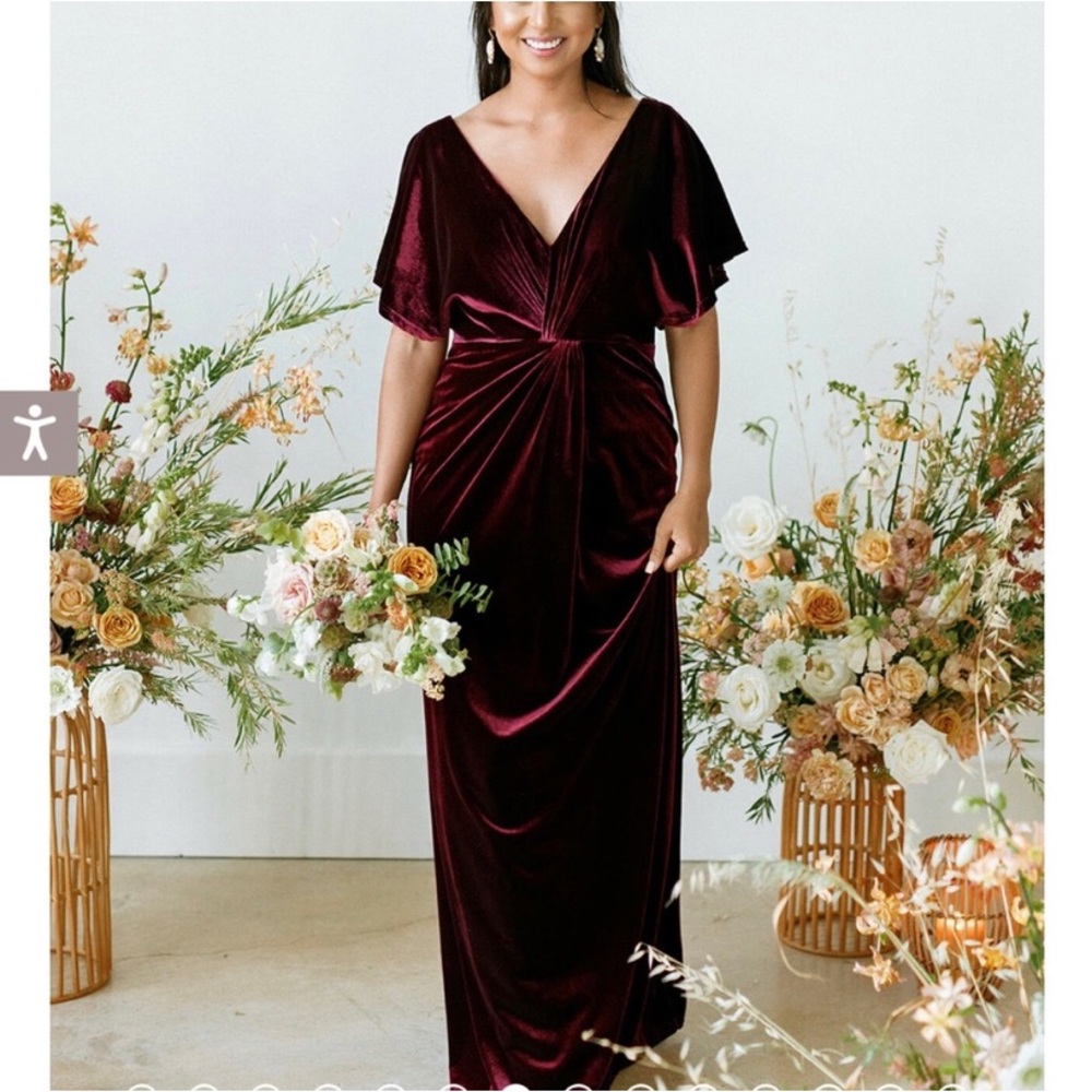 Revelry Gwen Velvet Bridesmaid Dress size 4 BLACK